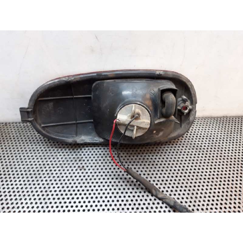 Recambio de piloto trasero derecho para hyundai santa fe (sm) 2.4 gls referencia OEM IAM - Azul 2