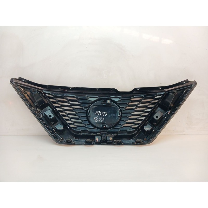 Recambio de rejilla delantera para nissan qashqai (j11) 360 referencia OEM IAM 62310HB3 - Negro 5