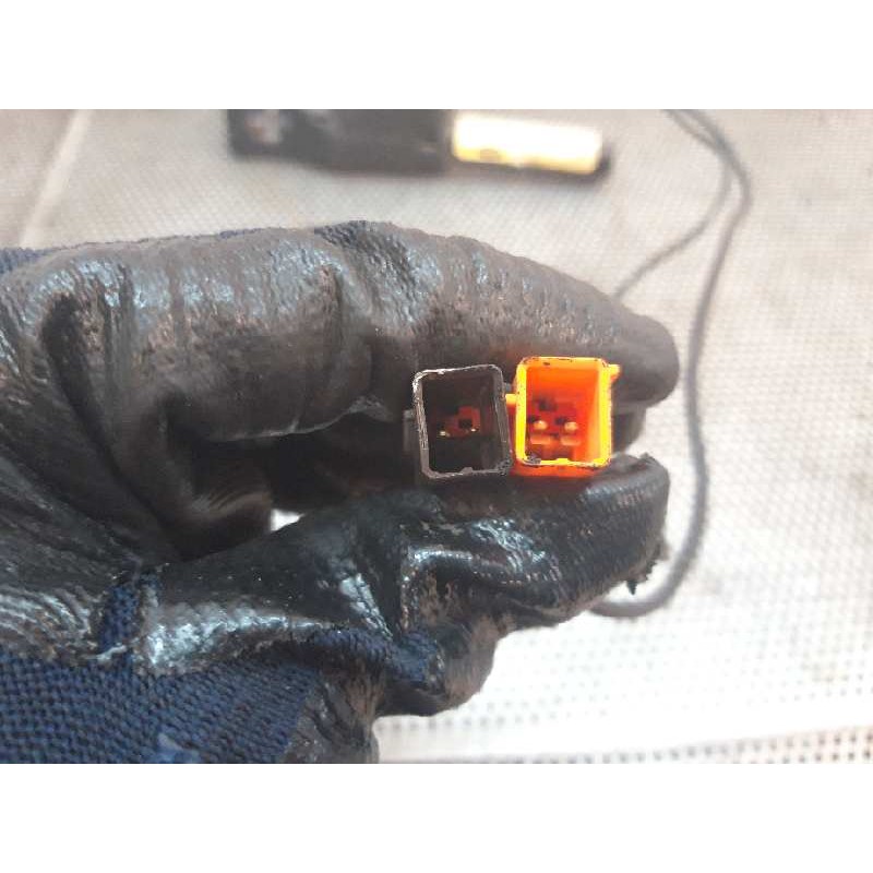Recambio de pretensor airbag izquierdo para ford mondeo berlina (ge) ghia referencia OEM IAM 3