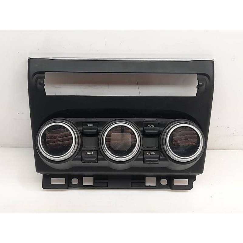 Recambio de mando climatizador para renault captur ii e-tech engineered referencia OEM IAM 275100936R 970032 
