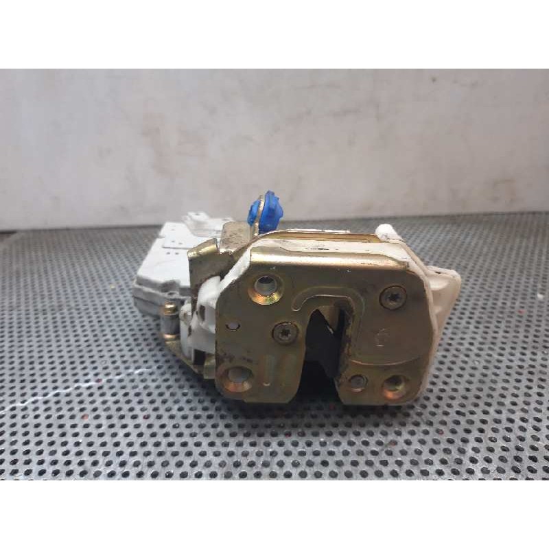 Recambio de cerradura puerta trasera izquierda para nissan primera berlina (p11) referencia OEM IAM  123968 4