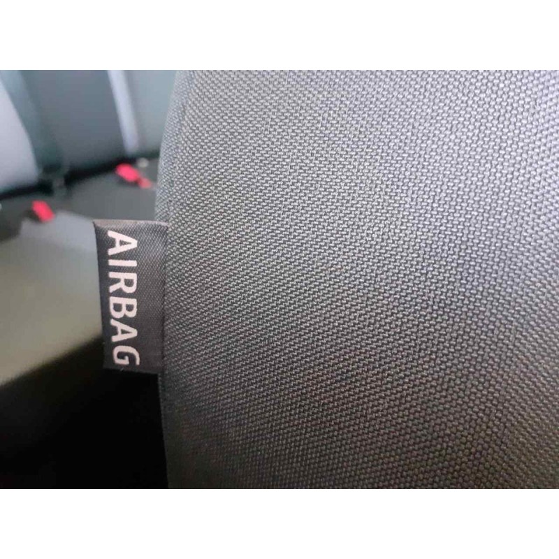 Recambio de asiento delantero derecho para seat arona xcellence edition referencia OEM IAM - Blanco 3