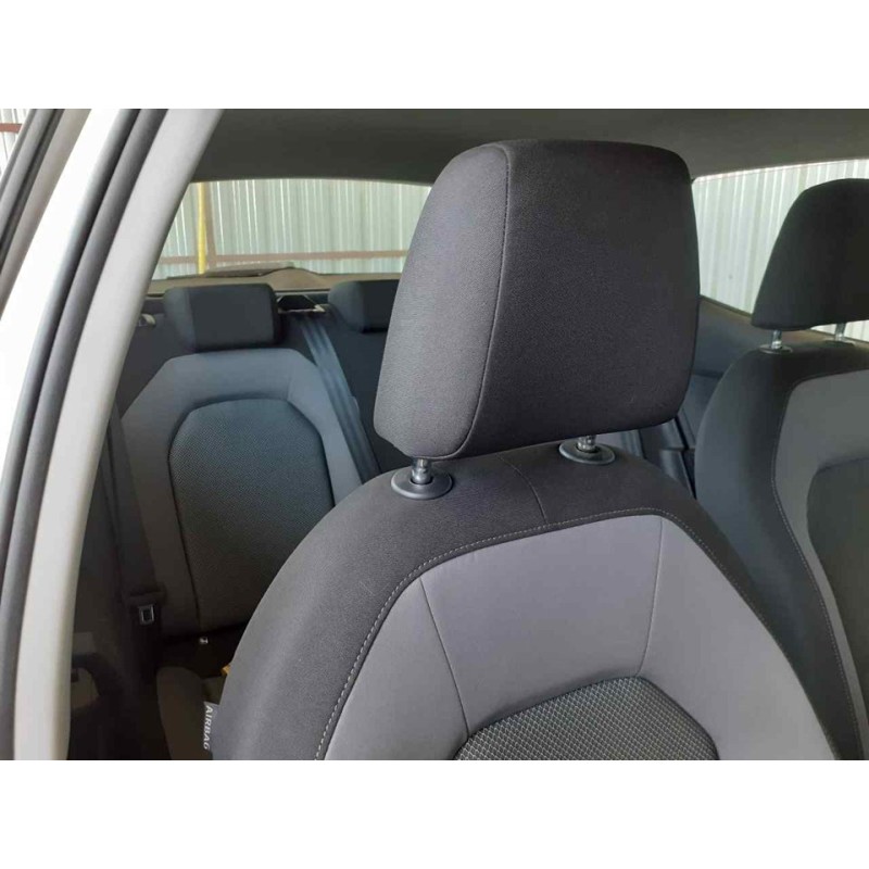 Recambio de asiento delantero derecho para seat arona xcellence edition referencia OEM IAM - Blanco 4