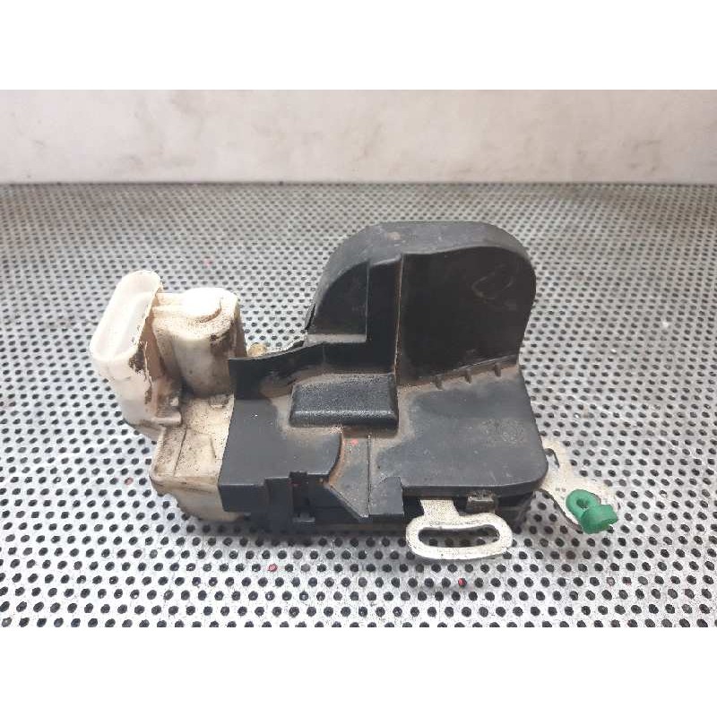 Recambio de cerradura puerta delantera izquierda para alfa romeo 147 (190) referencia OEM IAM  123981 