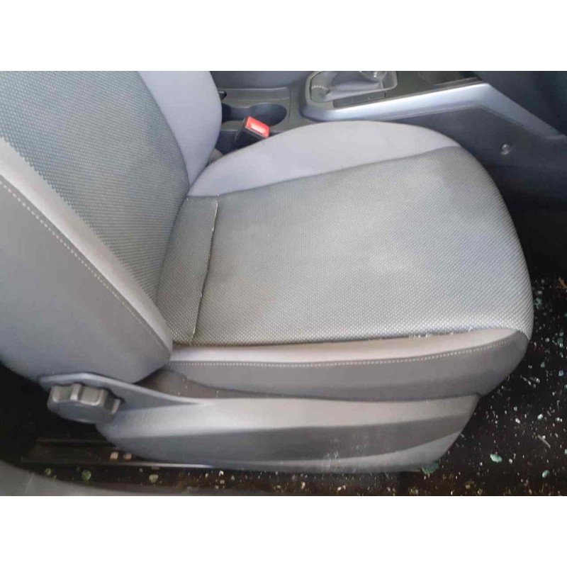 Recambio de asiento delantero derecho para seat arona xcellence edition referencia OEM IAM - Blanco 5