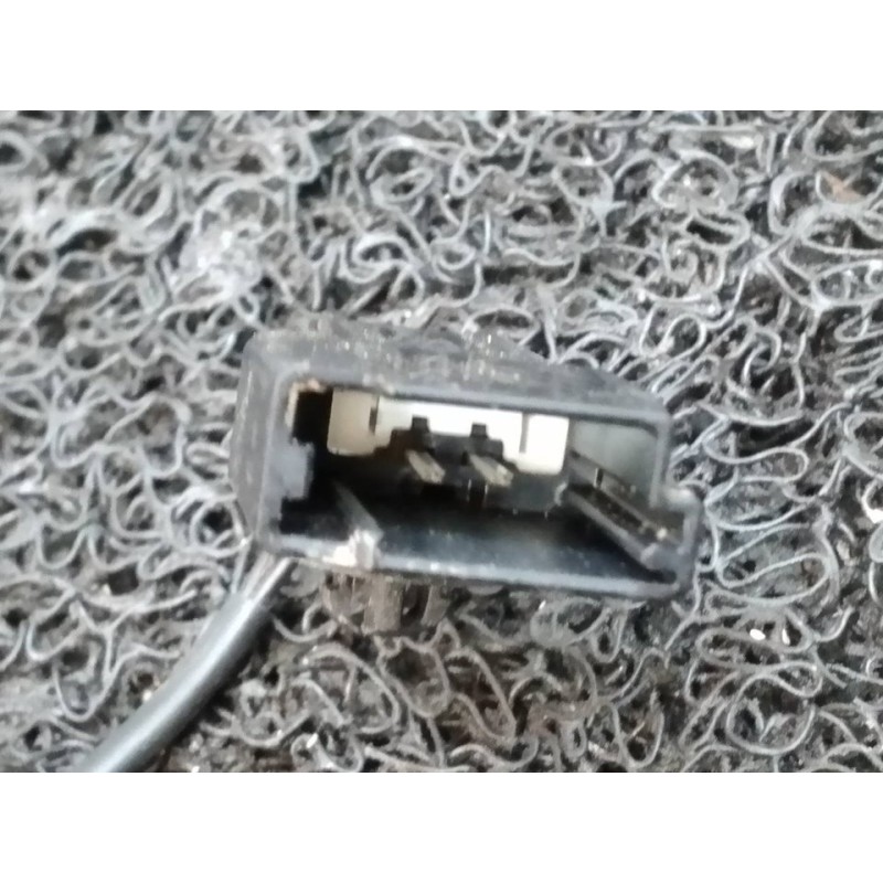 Recambio de enganche cinturon delantero izquierdo para opel astra j lim. excellence referencia OEM IAM 2