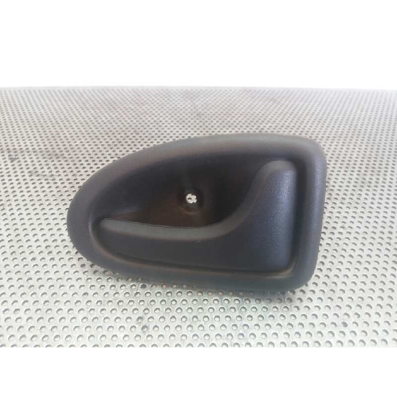 Recambio de maneta interior trasera derecha para renault clio ii fase i (b/cbo) 1.9 d referencia OEM IAM   