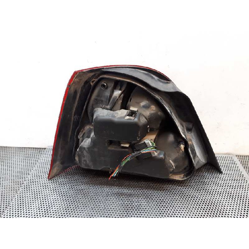 Recambio de piloto trasero derecho para mg serie 25 (rf) comfort (5-ptas.) referencia OEM IAM 2