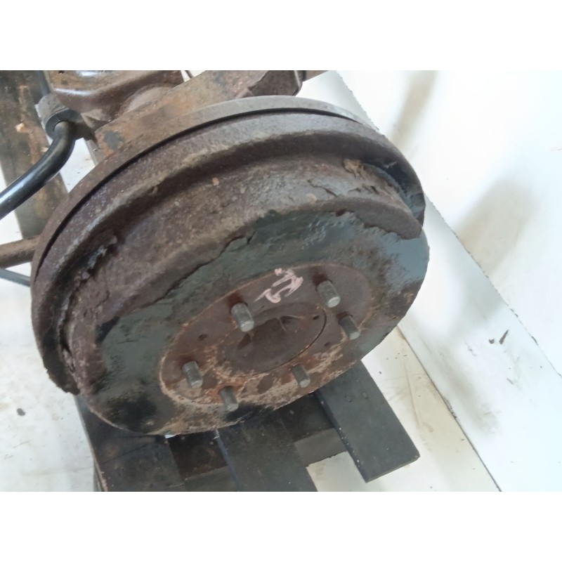 Recambio de puente trasero para nissan terrano/terrano.ii (r20) comfort referencia OEM IAM - Rojo 5