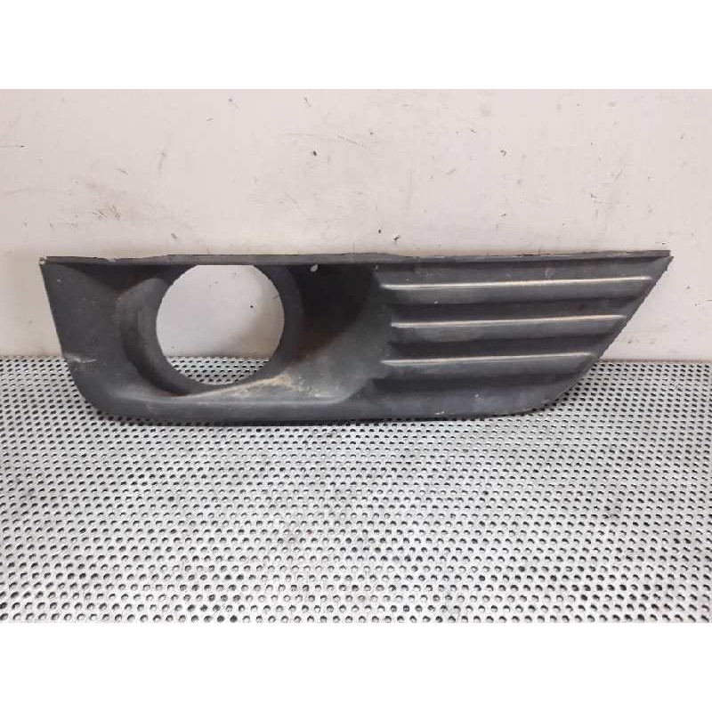 Recambio de rejilla paragolpes derecha para ford focus berlina (cap) trend referencia OEM IAM 4M5119952AE  