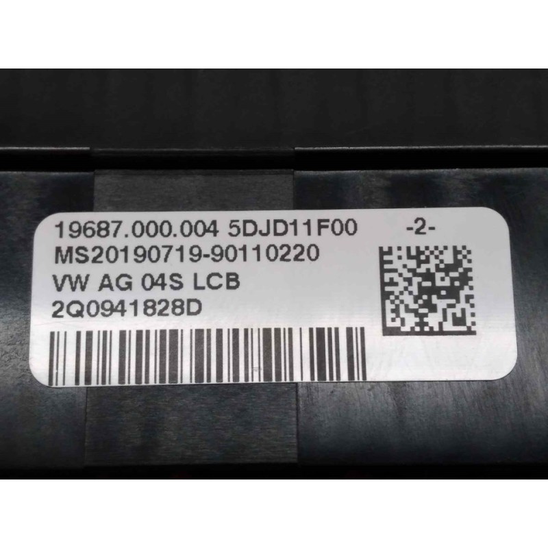 Recambio de caja reles / fusibles para seat arona xcellence edition referencia OEM IAM - Blanco 2
