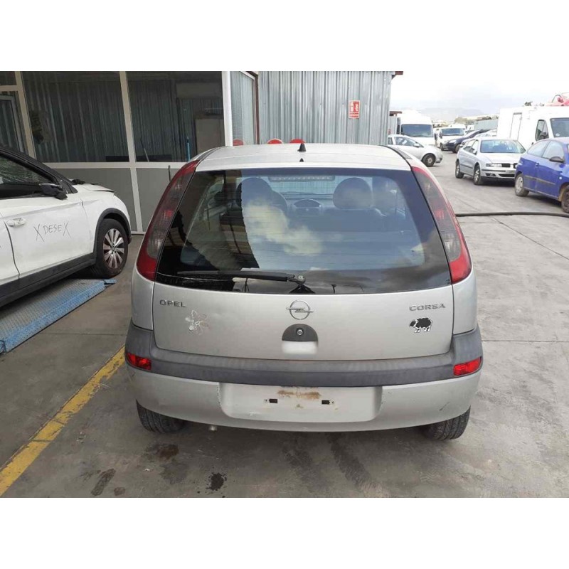 opel corsa c del año 2002