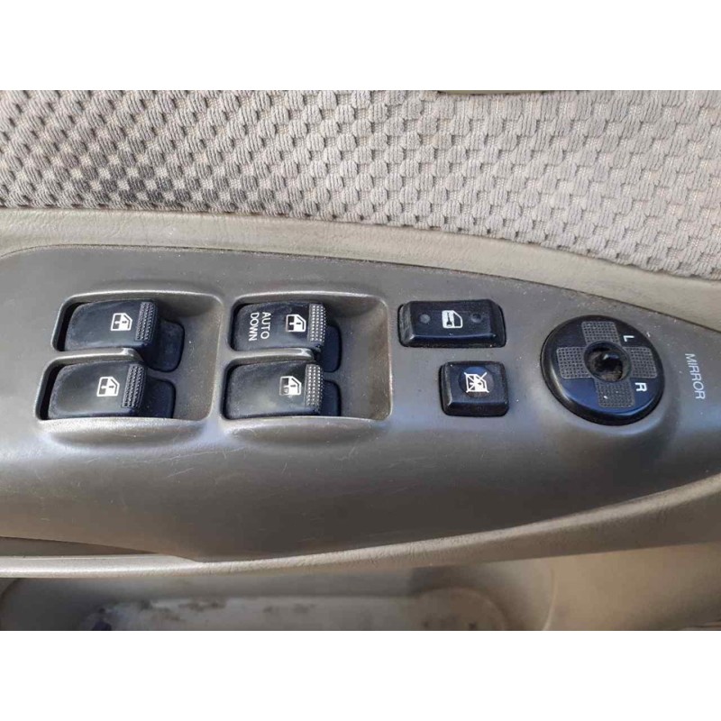 Recambio de mando elevalunas delantero izquierdo para hyundai tucson (jm) 2.0 comfort referencia OEM IAM   