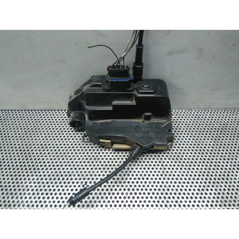 Recambio de cerradura puerta delantera derecha para renault megane ii berlina 3p luxe privilege referencia OEM IAM 11070500532D1