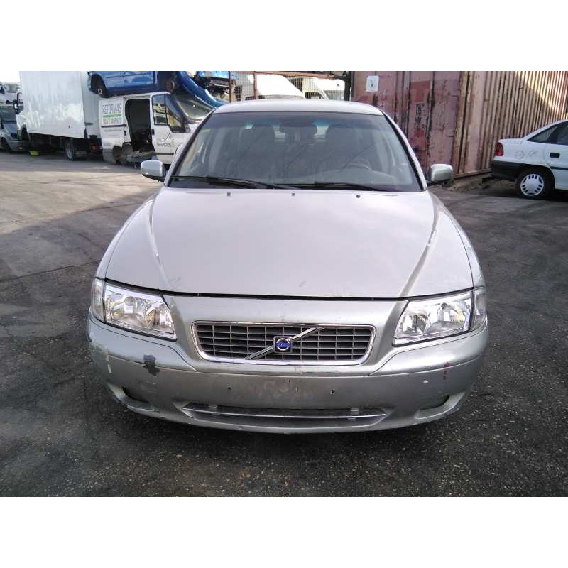 volvo s80 berlina del año 2004