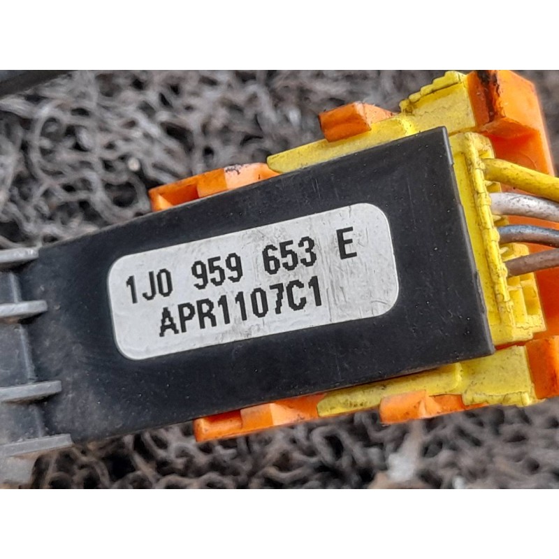 Recambio de anillo airbag para skoda octavia berlina (1u2) tour referencia OEM IAM 1J0959653E - Blanco 2