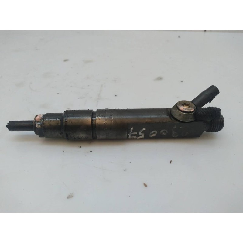Recambio de inyector para audi a6 berlina (c4) 2.5 tdi referencia OEM IAM 046130201F  