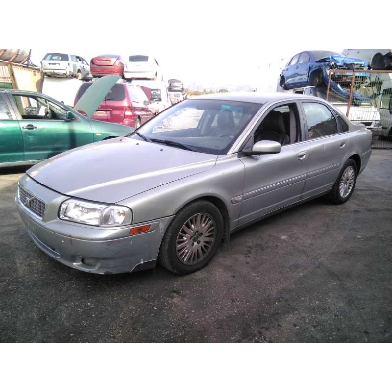 volvo s80 berlina del año 2004