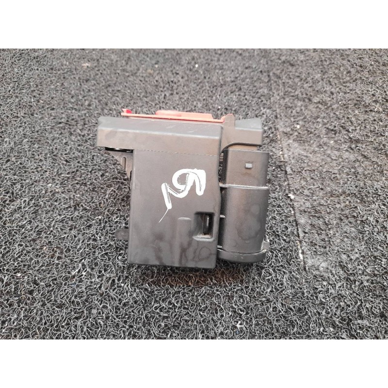 Recambio de caja reles / fusibles para audi a5 sportback (f5a) sport referencia OEM IAM 8W0941823F 4