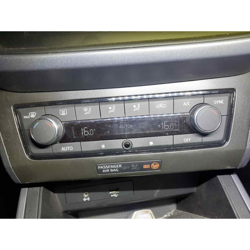 Recambio de mando climatizador para seat arona xcellence edition referencia OEM IAM - Blanco 2