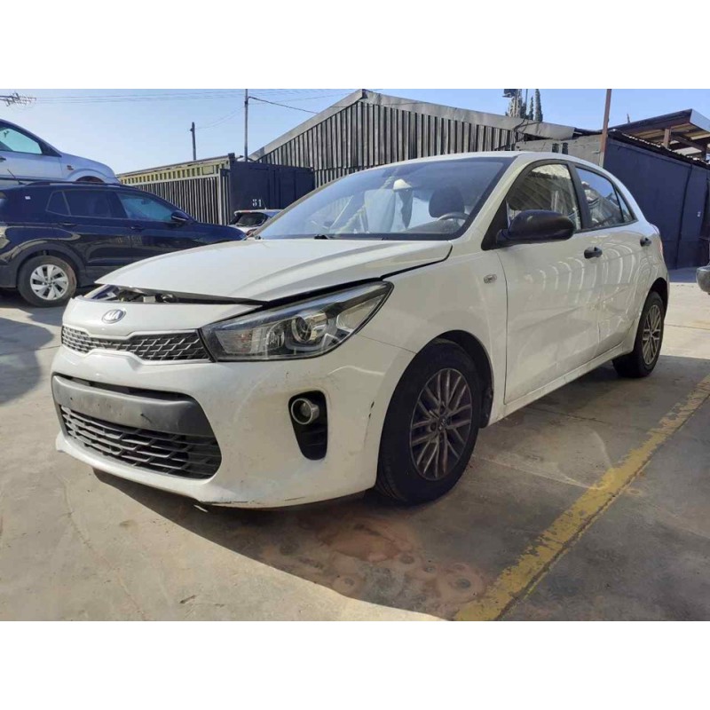 kia rio (yb) del año 2017