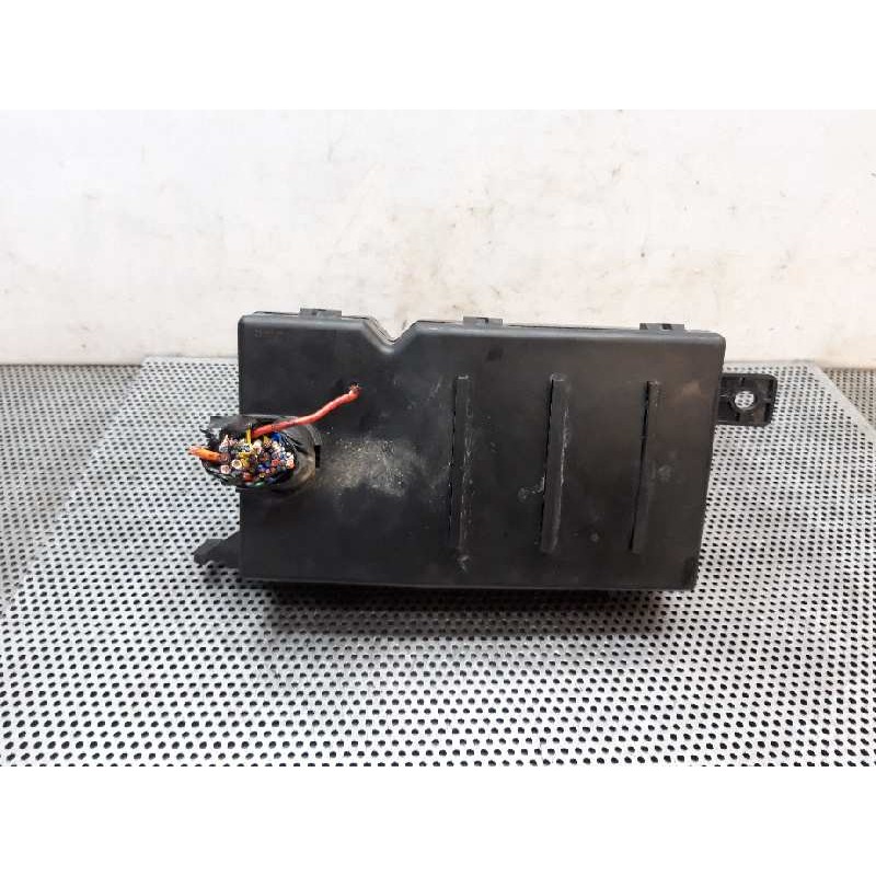 Recambio de caja reles / fusibles para kia carnival td ls referencia OEM IAM 35254  MOLEX 3