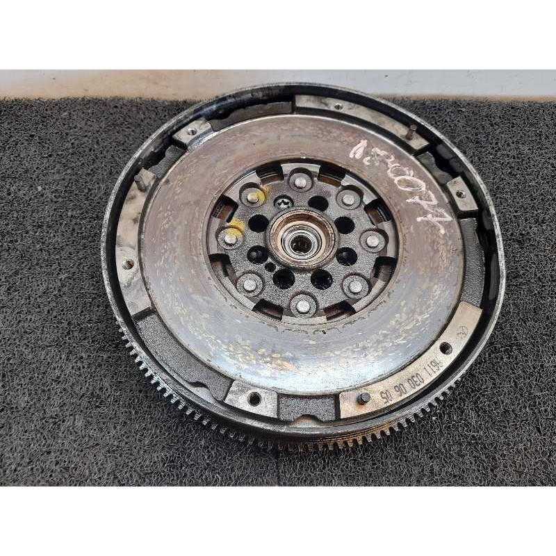 Recambio de volante motor para mercedes-benz vito (w638) caja cerrada 110 cdi  (638.094) referencia OEM IAM A611030605  