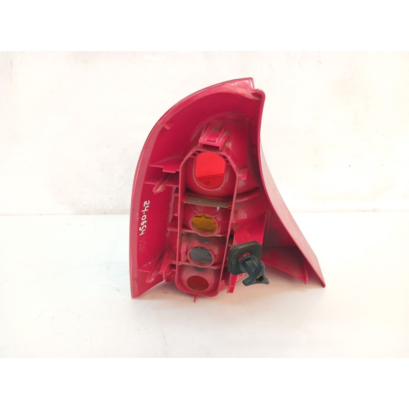 Recambio de piloto trasero derecho para renault clio ii fase i (b/cbo) 1.9 dti alize referencia OEM IAM - Blanco 2