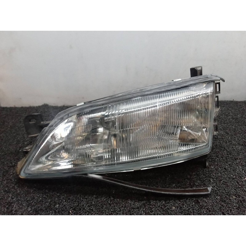 Recambio de faro izquierdo para opel vectra b berlina referencia OEM IAM 203550052 62971 