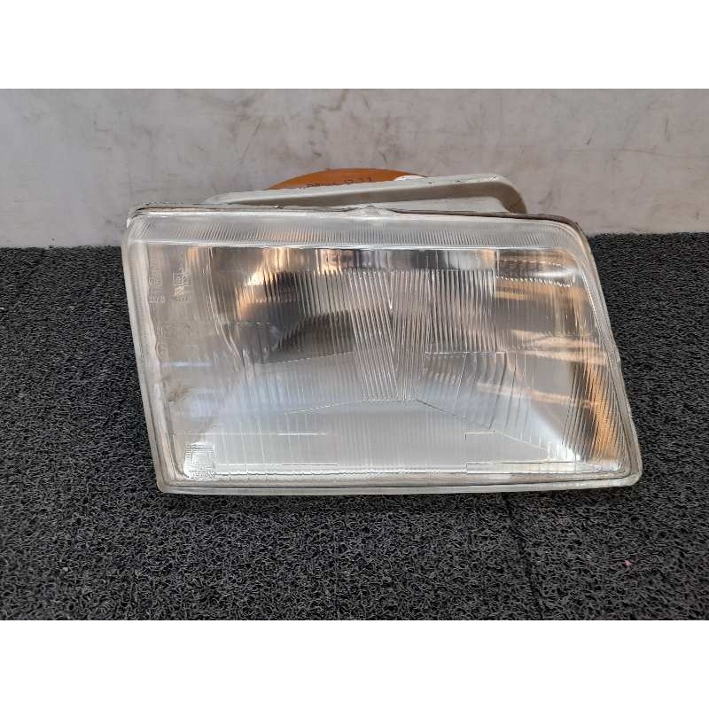 Recambio de faro derecho para peugeot 205 berlina 1.3 referencia OEM IAM   