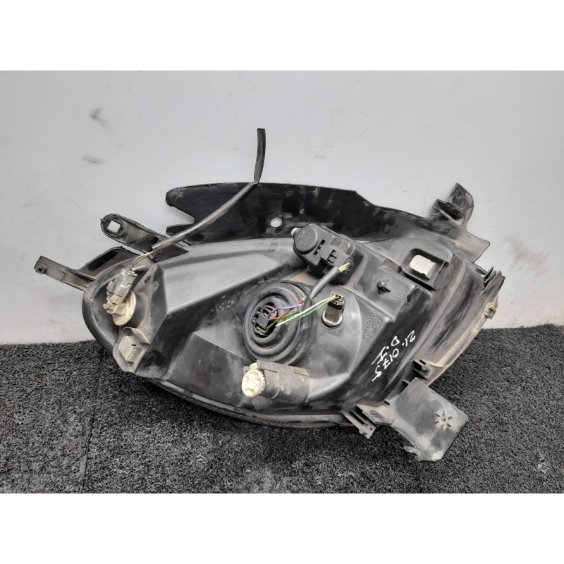 Recambio de faro izquierdo para citroën xsara picasso 2.0 hdi vivace referencia OEM IAM 4