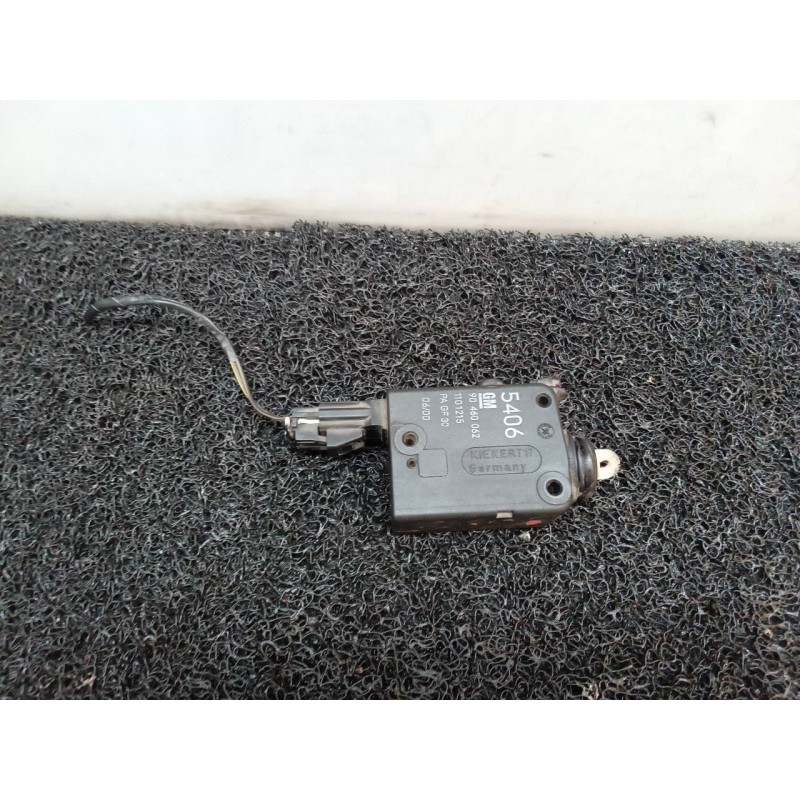 Recambio de motor cierre centralizado porton para opel astra g berlina referencia OEM IAM 90460062 1101215 