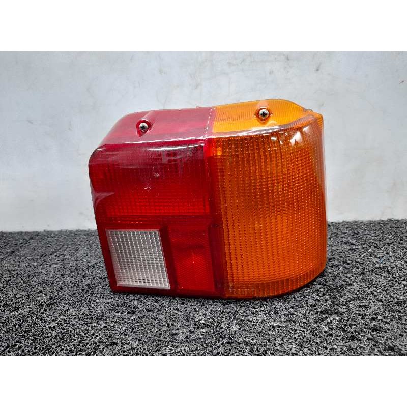 Recambio de piloto trasero derecho para peugeot 205 berlina 1.3 referencia OEM IAM   