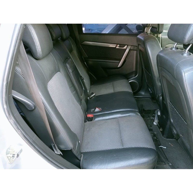Recambio de asientos traseros para chevrolet captiva 2.0 vcdi ltx referencia OEM IAM   