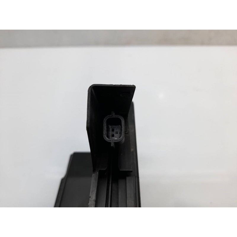 Recambio de cerradura puerta delantera derecha para dacia logan ii ambiance referencia OEM IAM - Blanco 4