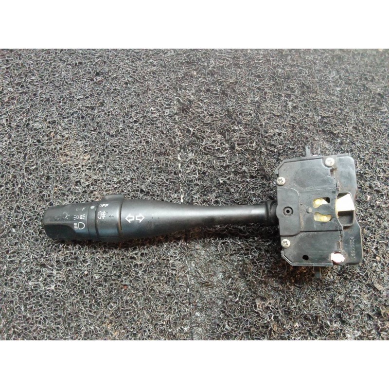 Recambio de mando luces para nissan vanette cargo 2.3 diesel referencia OEM IAM 36828A10H8  