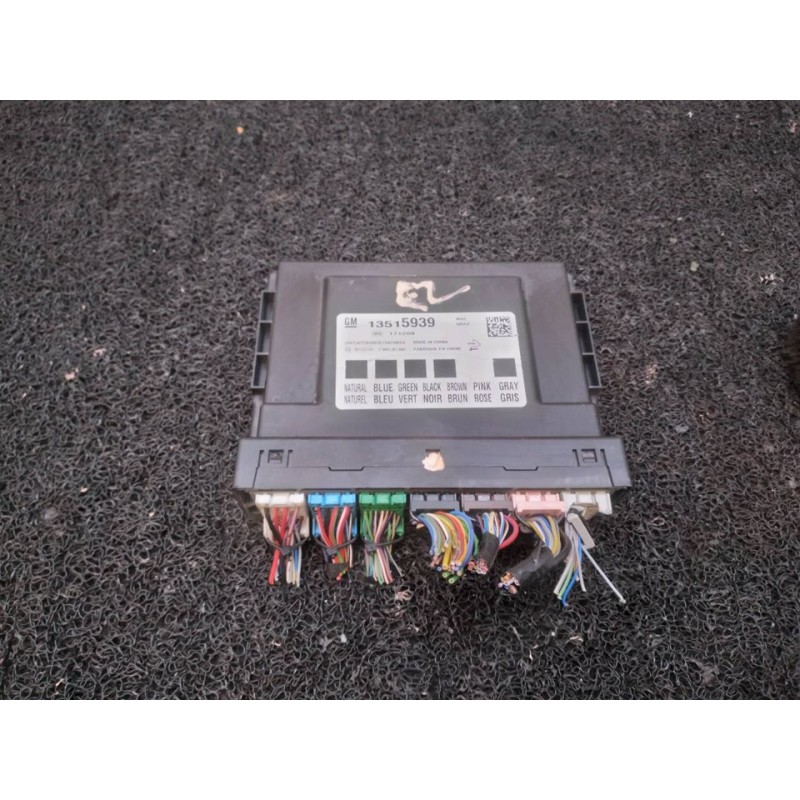 Recambio de centralita check control para opel corsa e selective referencia OEM IAM 13515939  BOSCH