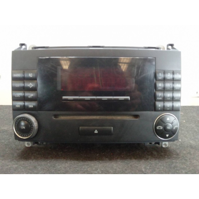 Recambio de sistema audio / radio cd para mercedes-benz clase a (w169) a 200 cdi a-edition referencia OEM IAM A1698700689 - Negro