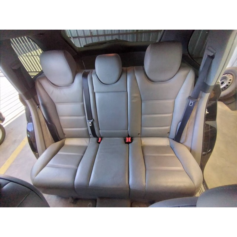 Recambio de asientos traseros para porsche cayenne (typ 9pa) básico referencia OEM IAM   