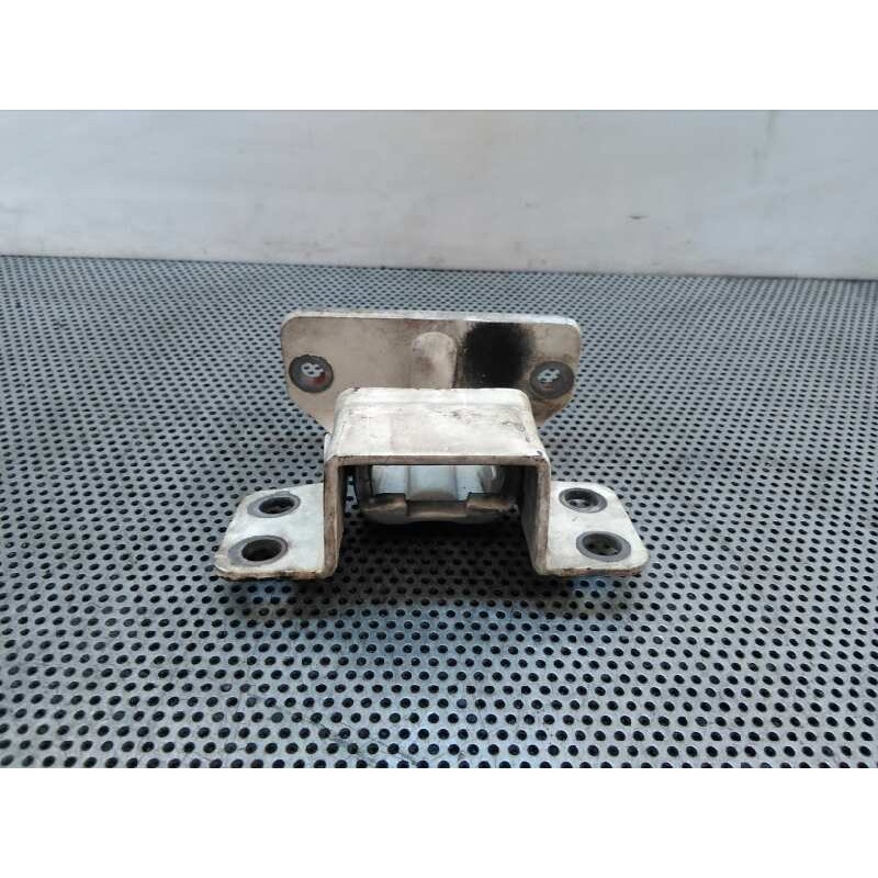 Recambio de bisagra puerta para nissan cabstar e 3.0d referencia OEM IAM   