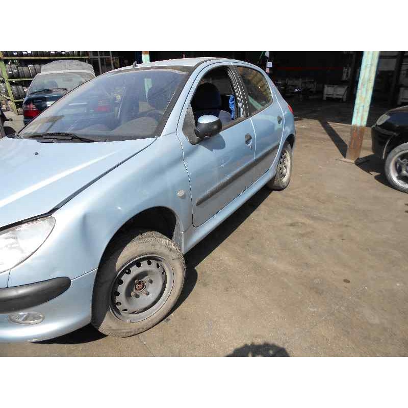 peugeot 206 berlina del año 2001