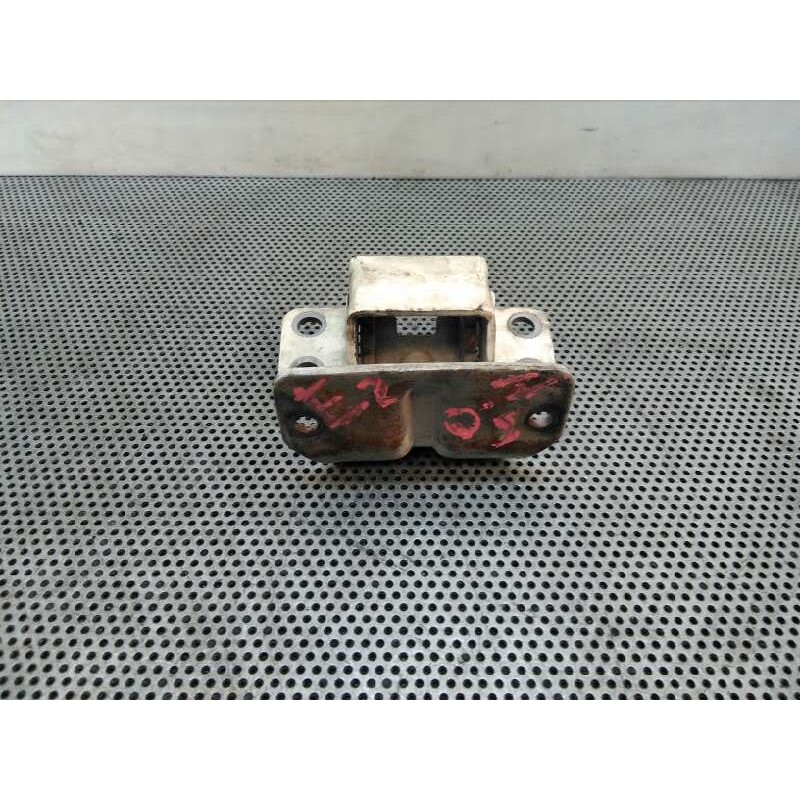 Recambio de bisagra puerta para nissan cabstar e 3.0d referencia OEM IAM - Blanco 3