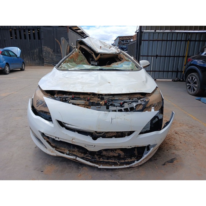 opel astra j (p10) del año 2012