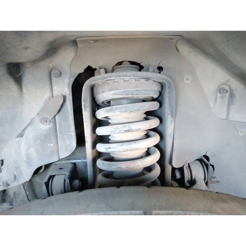 Recambio de amortiguador delantero derecho para ssangyong rexton rx 270 plus / 270 xdi plus referencia OEM IAM   
