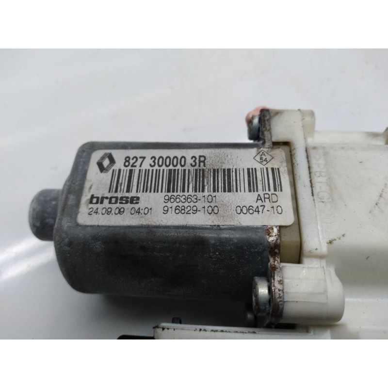 Recambio de elevalunas trasero derecho para renault megane iii berlina 5 p expression referencia OEM IAM 827300003R  BROSE 4