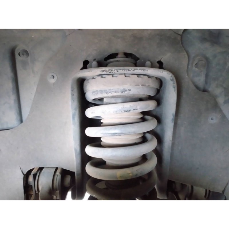 Recambio de amortiguador delantero izquierdo para ssangyong rexton rx 270 plus / 270 xdi plus referencia OEM IAM   
