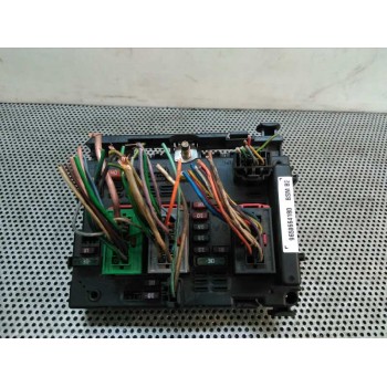 CAJA RELES / FUSIBLES 9650664180 