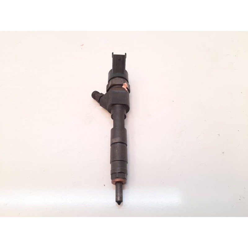 Recambio de inyector para renault trafic combi (ab 4.01) 6 - plazas, acristalado parcial 2,9t combi corto referencia OEM IAM 044 - Blanco