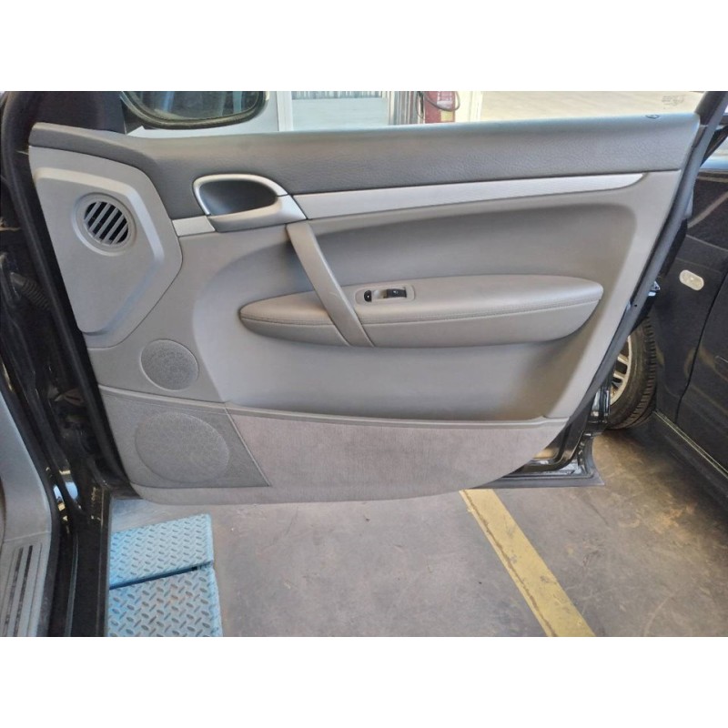 Recambio de guarnecido puerta delantera derecha para porsche cayenne (typ 9pa) básico referencia OEM IAM   