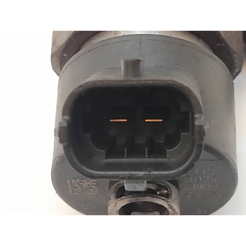 Recambio de inyector para renault trafic combi (ab 4.01) 6 - plazas, acristalado parcial 2,9t combi corto referencia OEM IAM 044 - Blanco 3